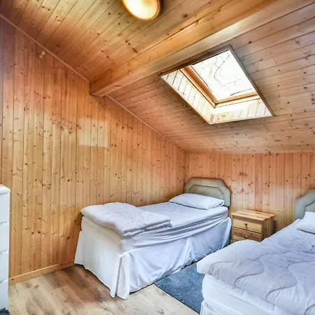 Chalet Herisson - 9 Pers - A 100m Du Des Ecoles Et 300m Des Pistes - Fr-1-685-68